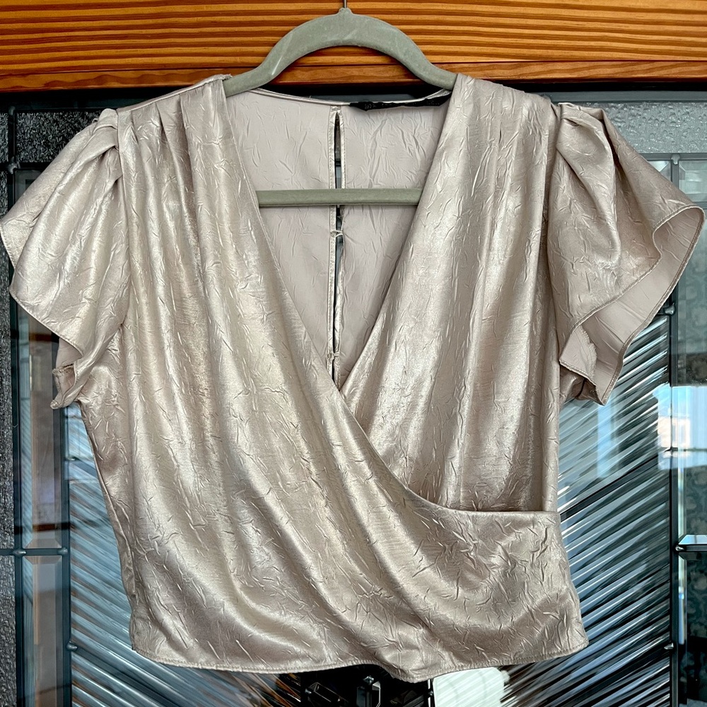 Short sleeve, gold metallic, Zara blouse